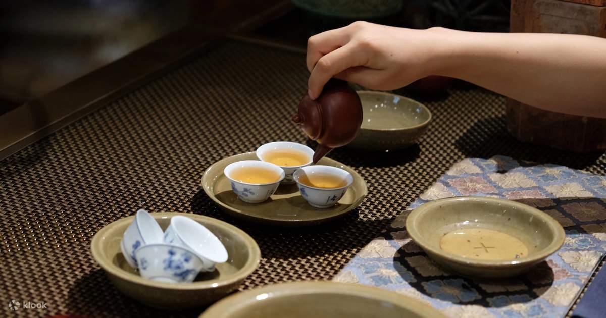 Chinese Tea Culture: A Tradition of Respect and Ceremony